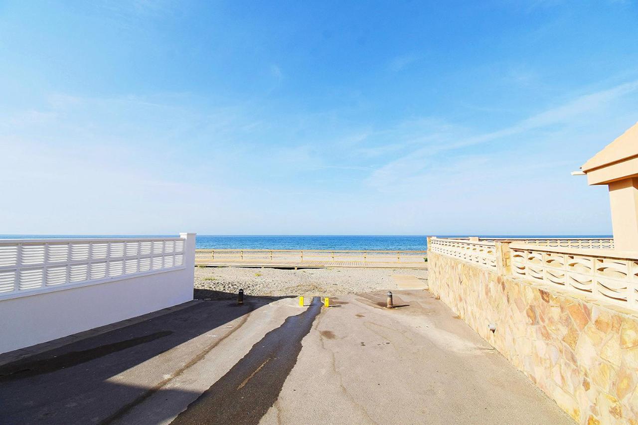 Expoholidays Vistas Al Mar - A Pie De Playa Balerma Kültér fotó